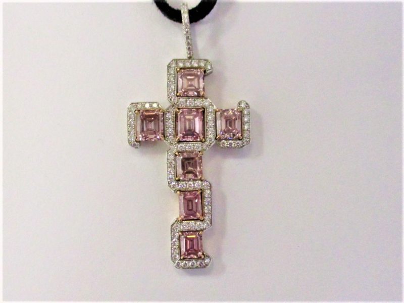 necklace for sale at maltz jewelry auctions in new york city