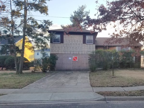 3 bedroom house up for private sale at maltz auctions