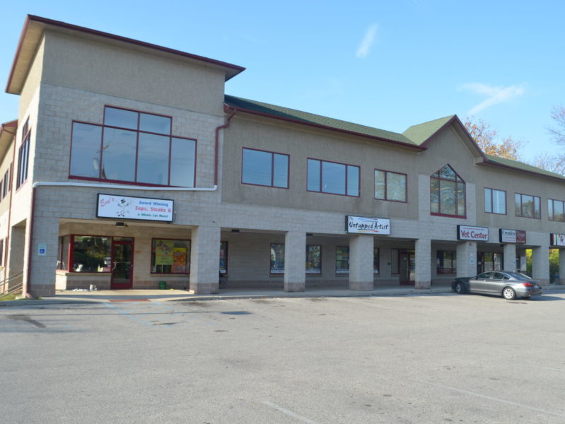 18,000 ft shopping center for sale at maltz auctions in new york