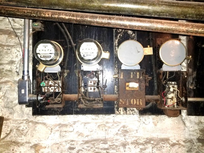 electric system in mixed use building for sale at maltz auctions