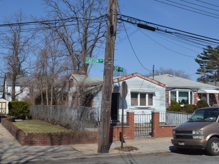 exterior of home for sale at maltz auctions in new york