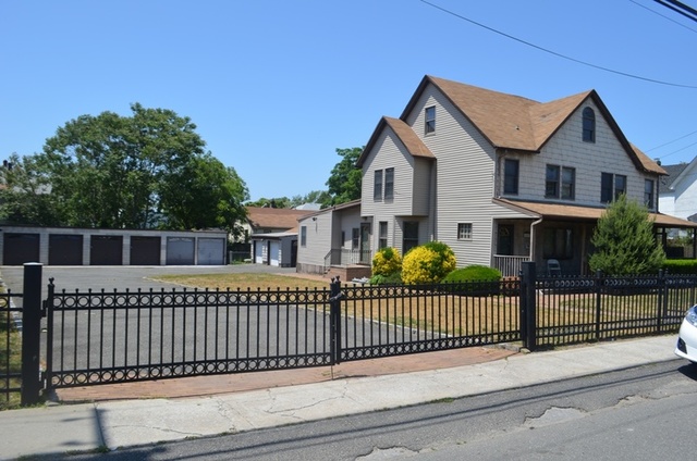 exterior of family home for sale at maltz auctions in new york