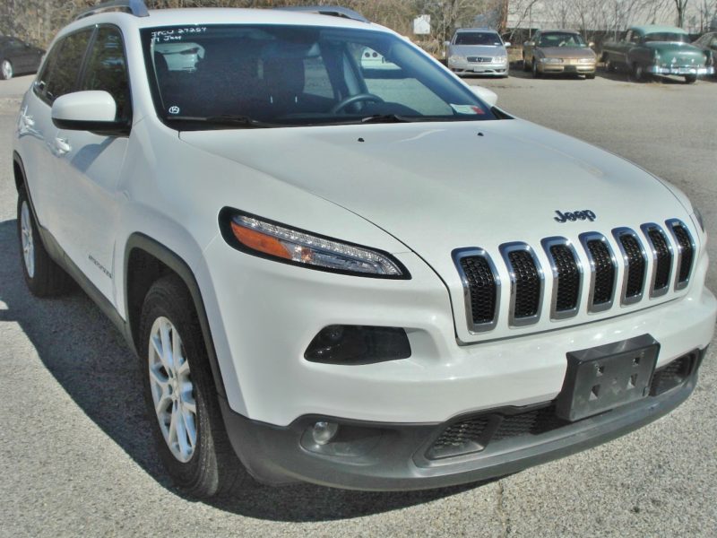 white jeep for sale at maltz auto auctions in new york city