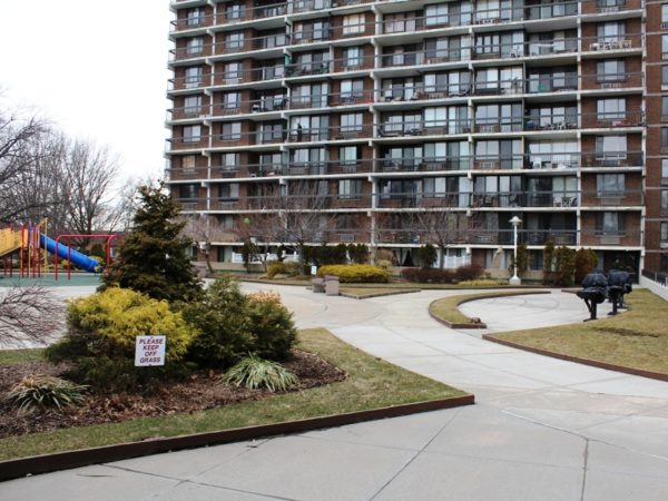 studio condo up for auction at maltz auctions