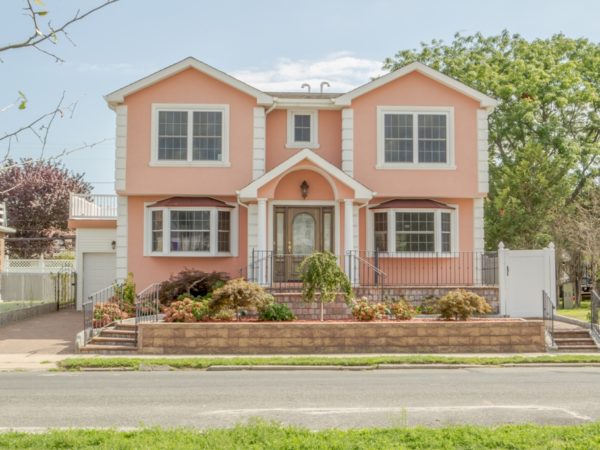 Front of private home up for sale at Maltz Auctions