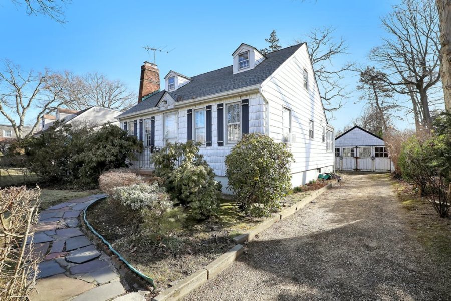 exterior of home for sale at maltz auctions in new york