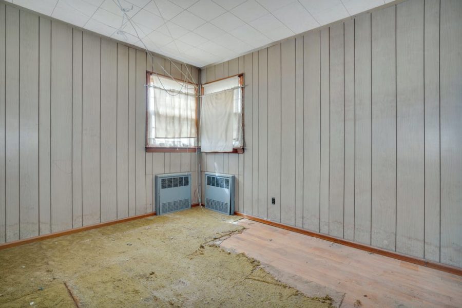 living room area of home for sale at maltz auctions in new york