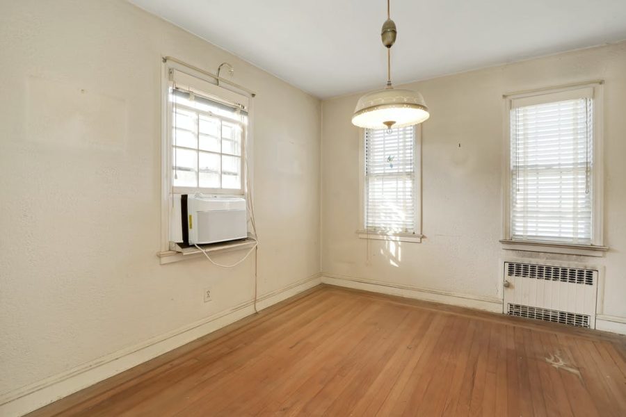 inside of home for sale at maltz auctions in new york city