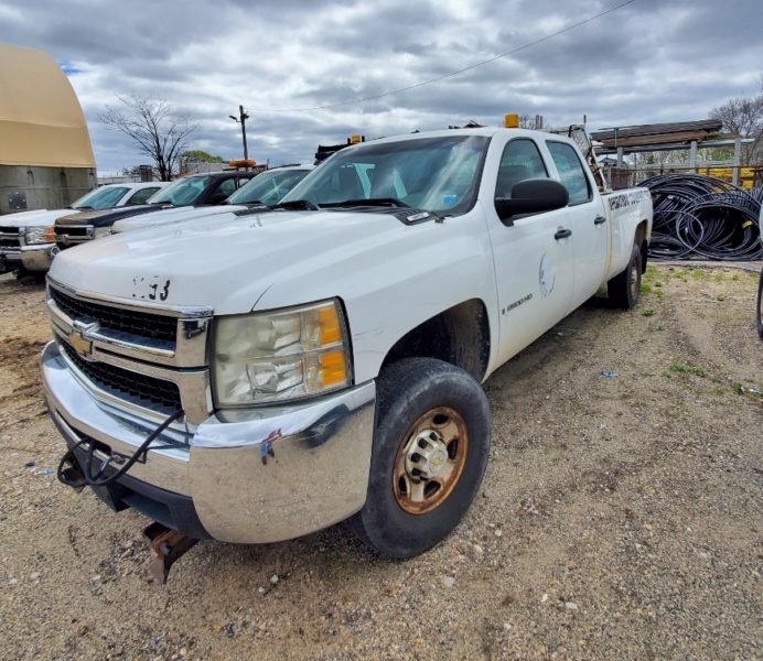 white truck for sale at maltz auctions in new york city