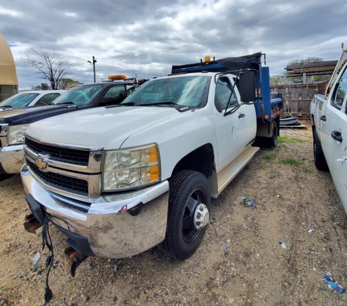 white truck for sale at maltz auctions in new york city
