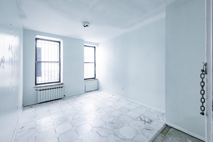 room of duplex condo for sale at maltz auctions in new york
