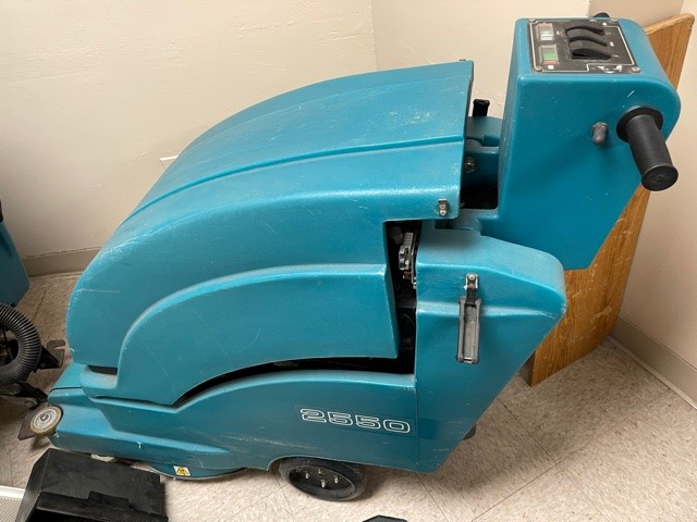 floor cleaner machine for sale at maltz auctions in new york