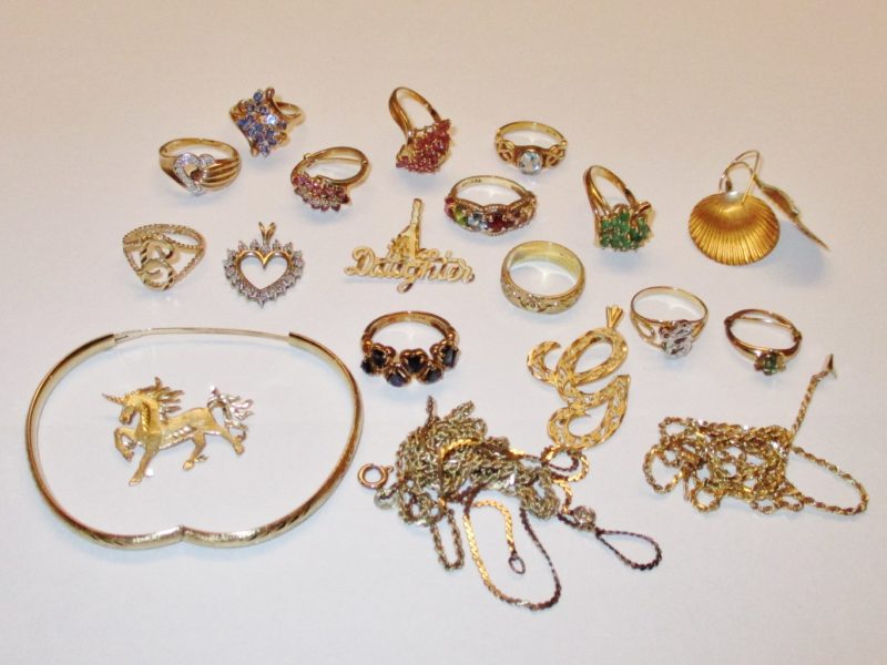 luxury gold jewelry for sale at maltz auctions in new york