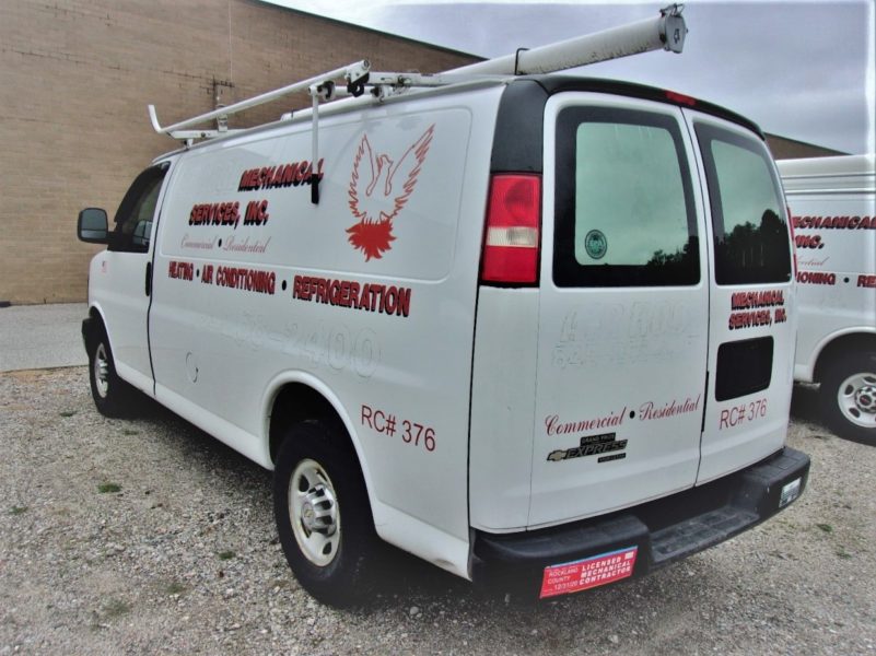 back of white van for sale at maltz auto auctions