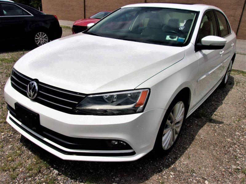 white voltswagon vehicle for sale at maltz auctions