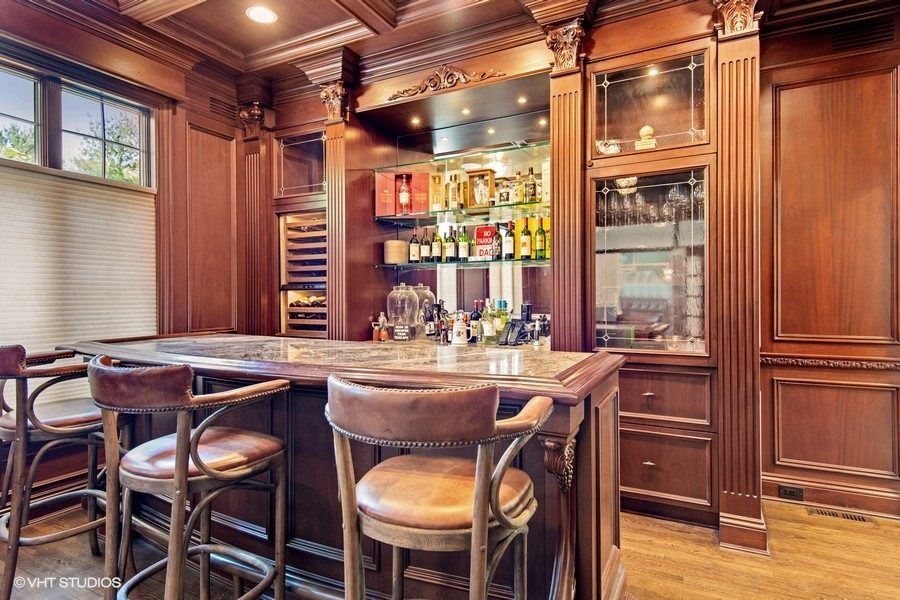bar area of 6 bedroom home on 2 acres of land for sale at auction