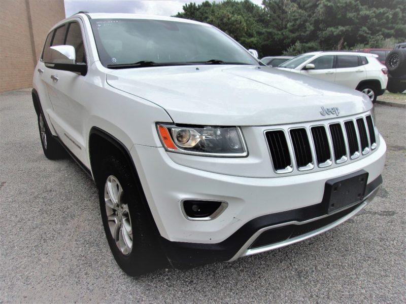 White Jeep car up for auction at Maltz Auctions