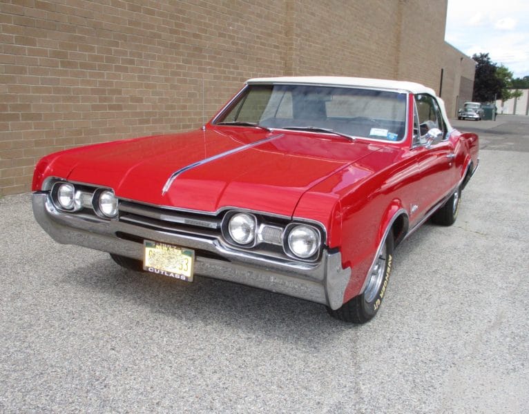 Front View of Classic Car Up For Auction - Buy at Maltz Auctions