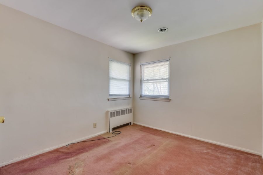 bedroom of 3 bedroom home for sale at maltz auctions