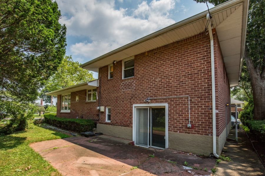 backyard of 3 bedroom home for sale at maltz auctions