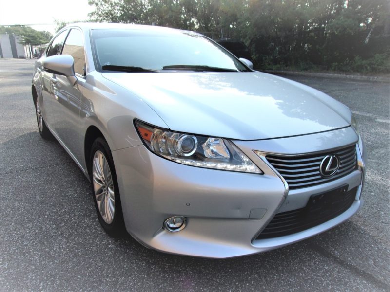 silver lexus car for sale at maltz auctions