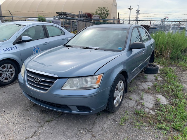 Blue Honda up for automobile auction at Maltz Auctions in New York
