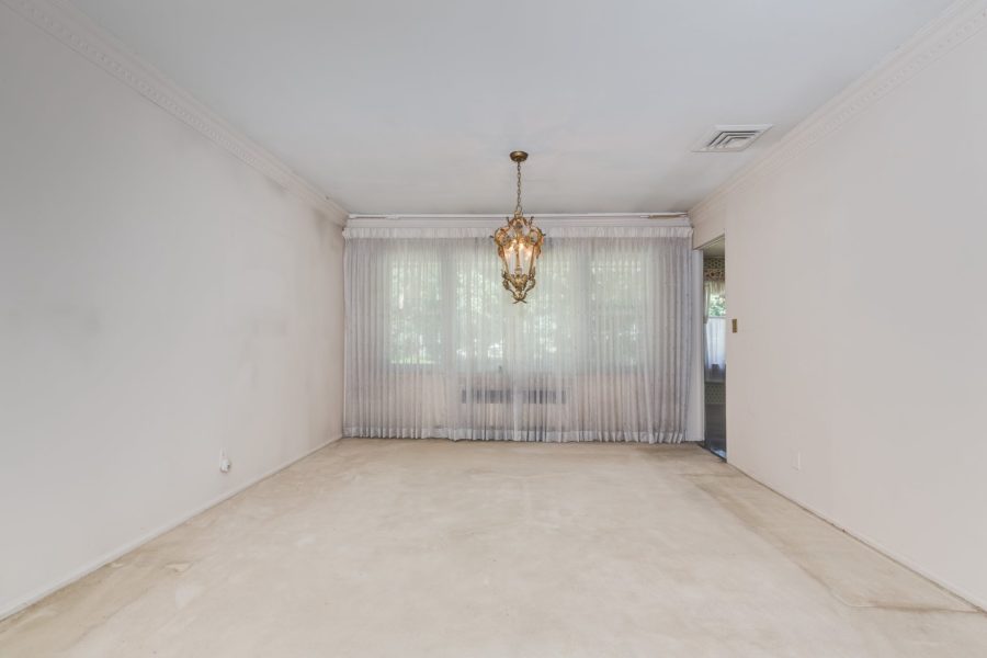 dining area of home for sale at Maltz Auctions