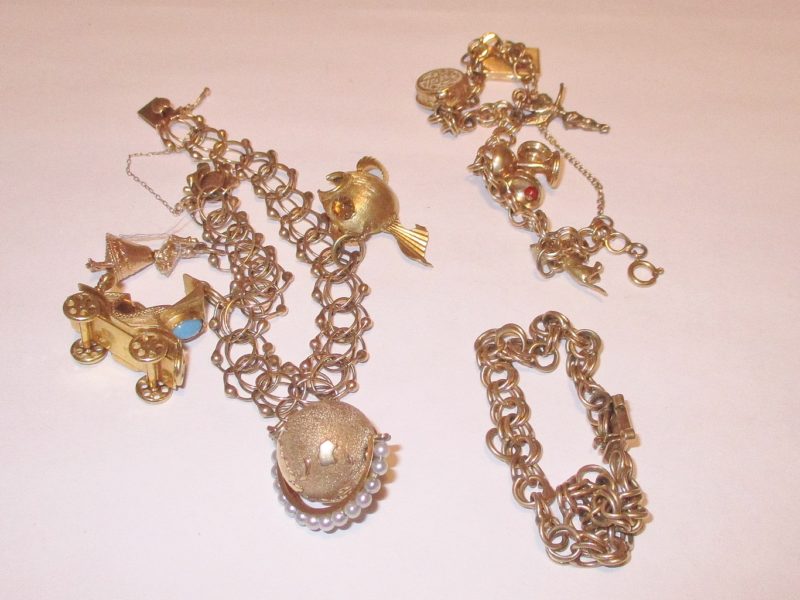 gold jewelry for sale at auction in new york city