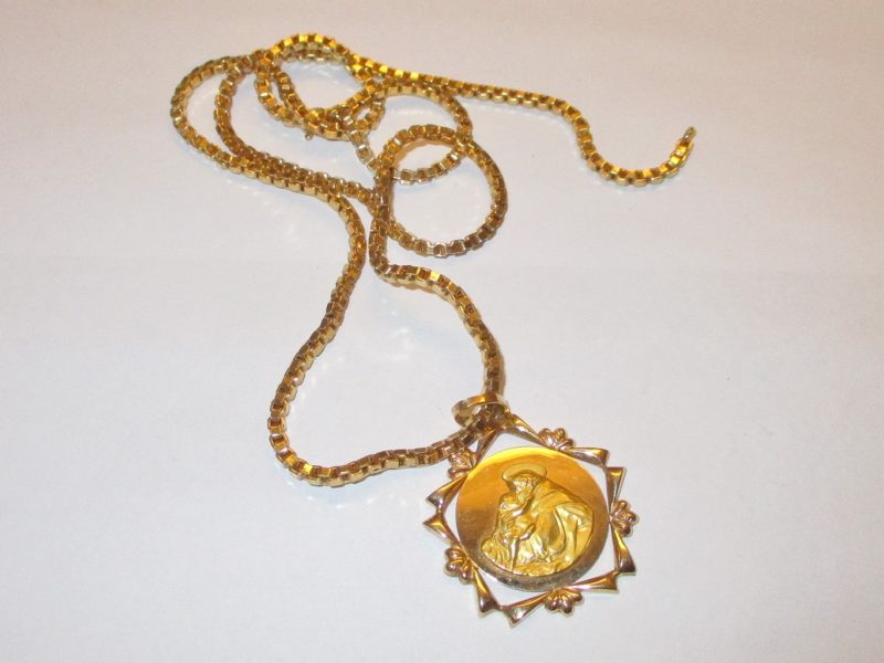 gold necklace for sale at maltz jewelry auctions