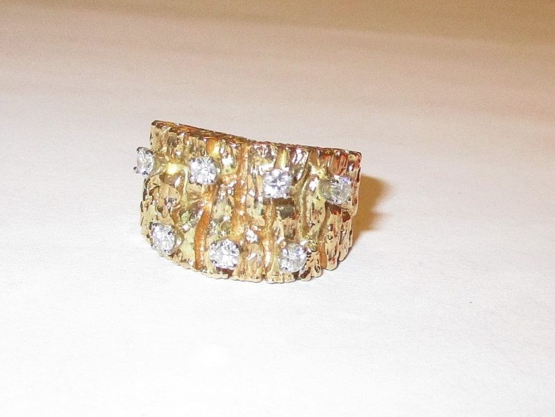 gold ring for sale at maltz jewelry auctions