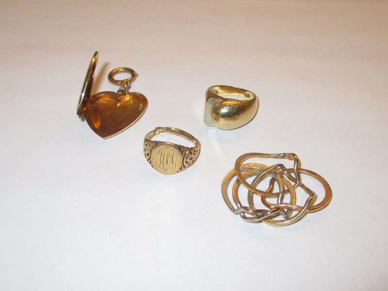 gold rings for sale at maltz jewelry auctions