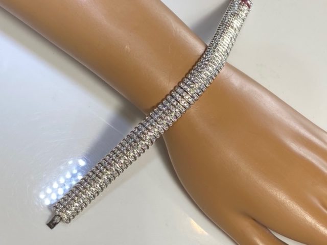 diamond bracelet for sale at maltz jewelry auctions