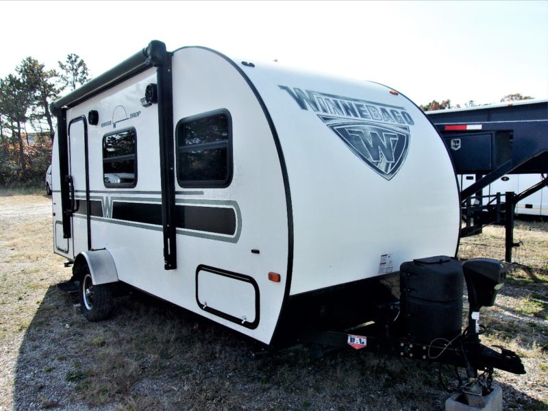 white winnebago trailer for sale at maltz auto auctions in new york city